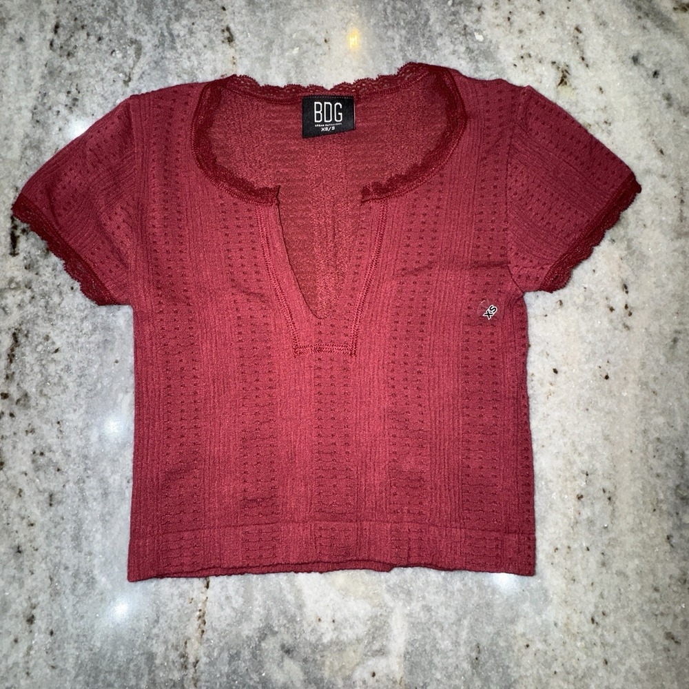 NWOT BDG XS/S Crop Top Shirt Maroon V Neck Short Sleeve